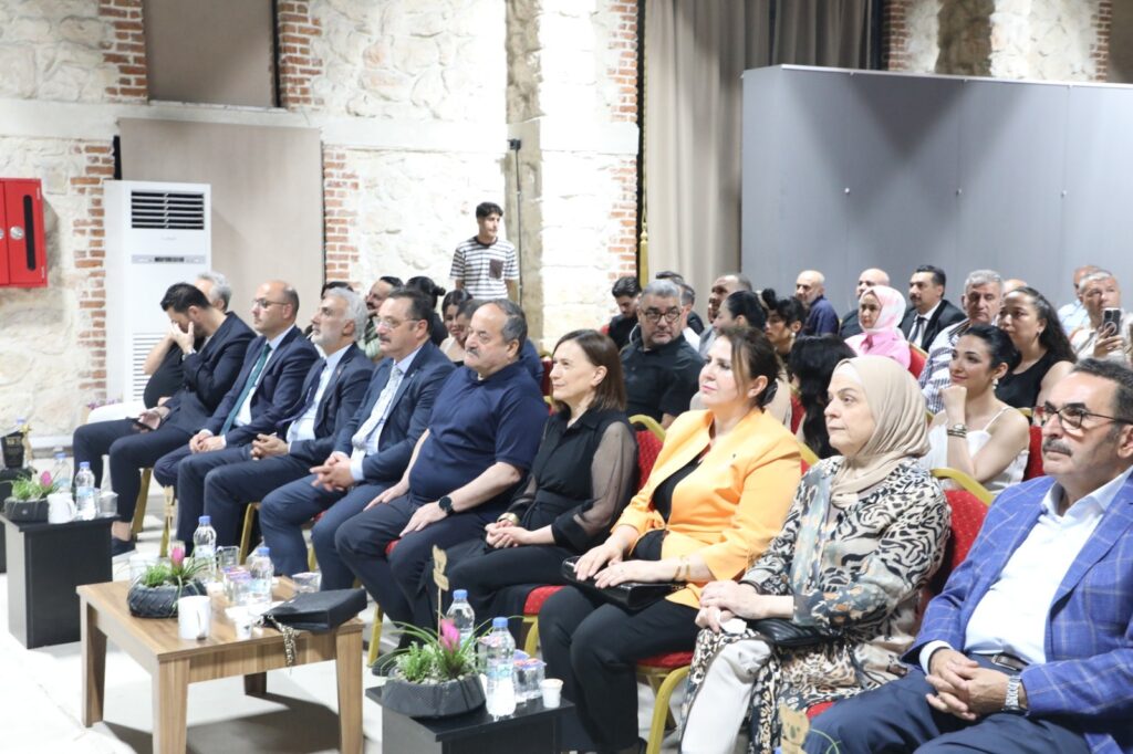 HDH Medya 10. yıl gala gecesinde başarılar ödüllendirildi