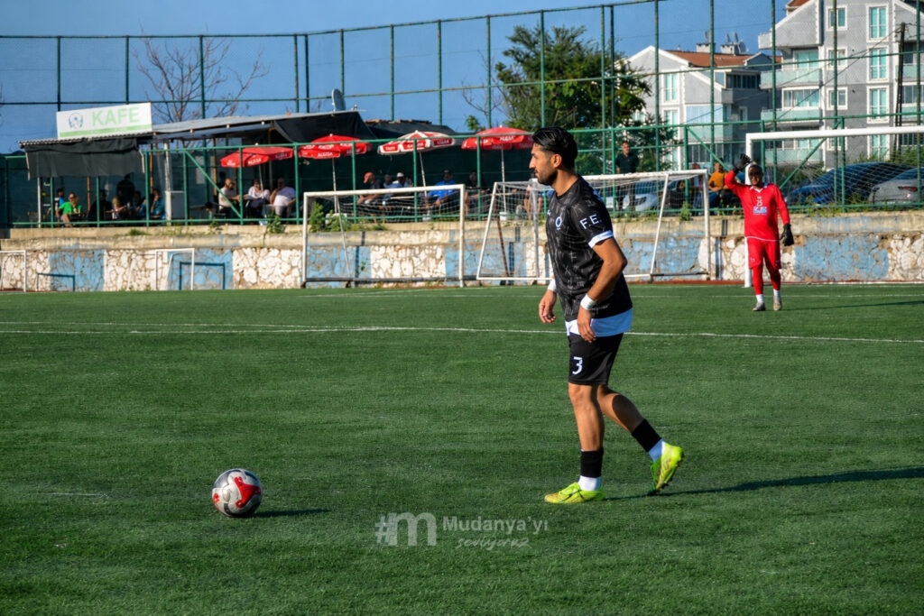 Mudanya Altai Spor şampiyon! Süper Amatör Lig'e yükseldi