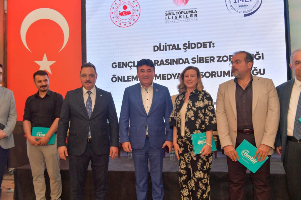 Dijital Şiddet ve Siber Zorbalık Paneli Ankara’da gerçekleştirildi