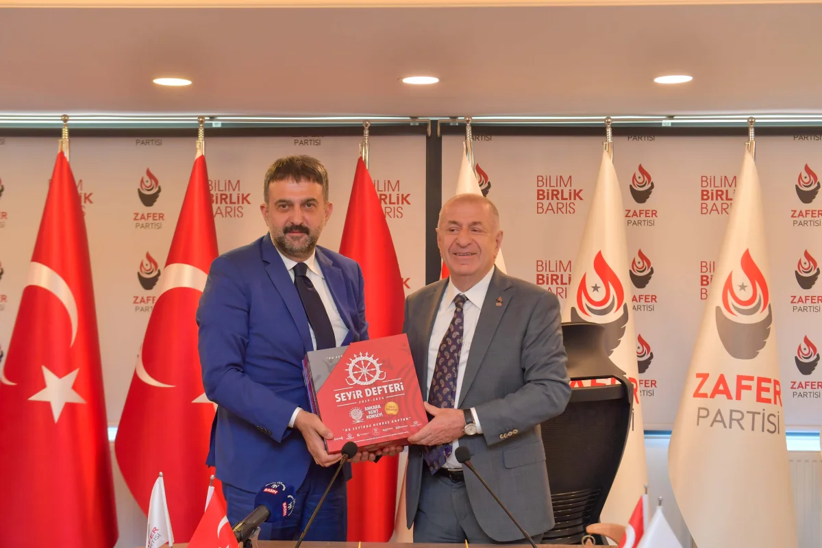 Ankara Kent Konseyi Başkanı Yılmaz Zafer Partisi Genel Başkanı Ümit Özdağ'ı ziyaret etti
