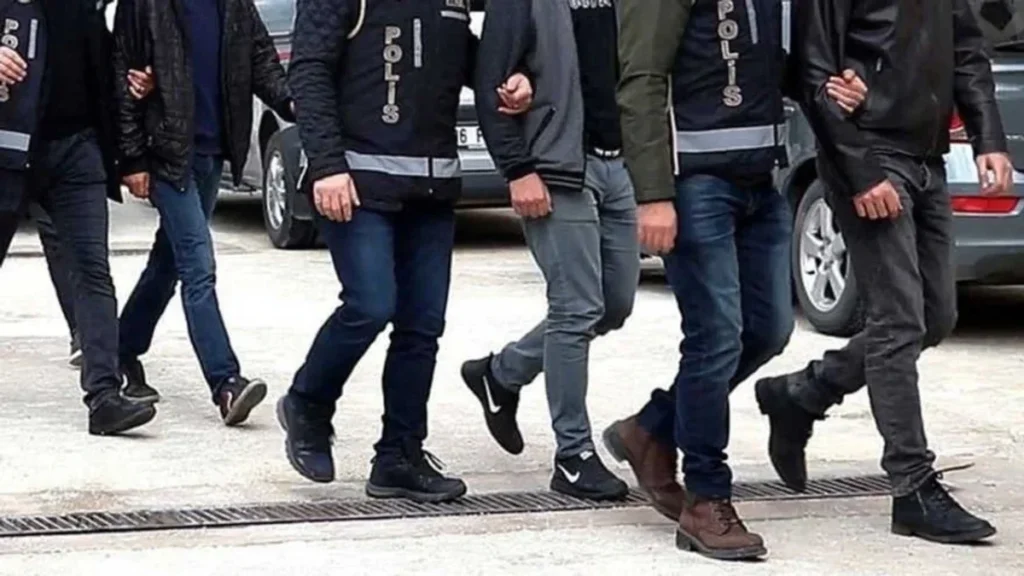 Ankara'da korsan otoparkçılara operasyon: 30 gözaltı