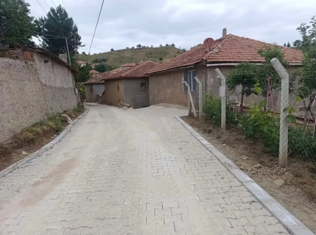 Kırıkkale İl Özel İdaresi’nden kırsalda altyapı seferberliği