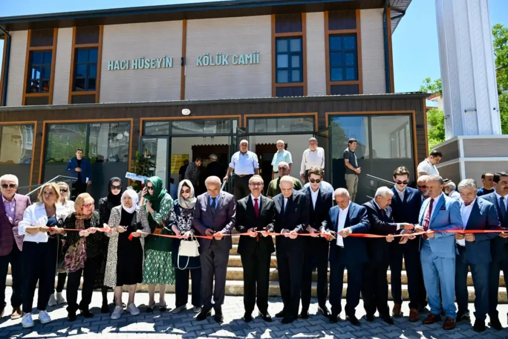 Malatya'da Hacı Hüseyin Kölük Camii ibadete açıldı