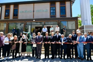 Malatya'da Hacı Hüseyin Kölük Camii ibadete açıldı