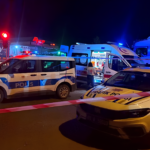 Adanada feci kaza! Trafik ışıklarında bekleyen araca çarptı 1 ölü, 3 yaralı