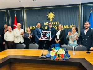 AK Parti Sarıçam Teşkilatı’ndan İl Başkanı Mustafa Özkan’a hayırlı olsun ziyareti