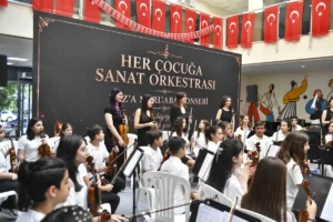 "Her Çocuğa Sanat Projesi" ile geleceğin sanatçıları yetişmeye devam ediyor