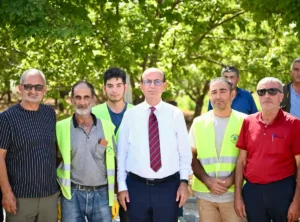 Yeşilyurt'ta yol ve kaldırım çalışmaları sürüyor