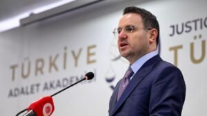 Bakan Gürlek